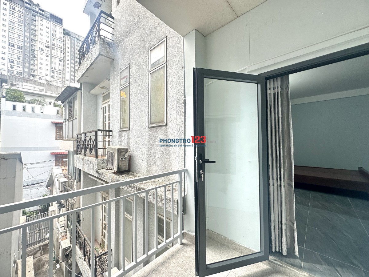 Phòng mới 40m2, ban công rộng, đường Lý Thường Kiệt, Phường 14, Quận 10