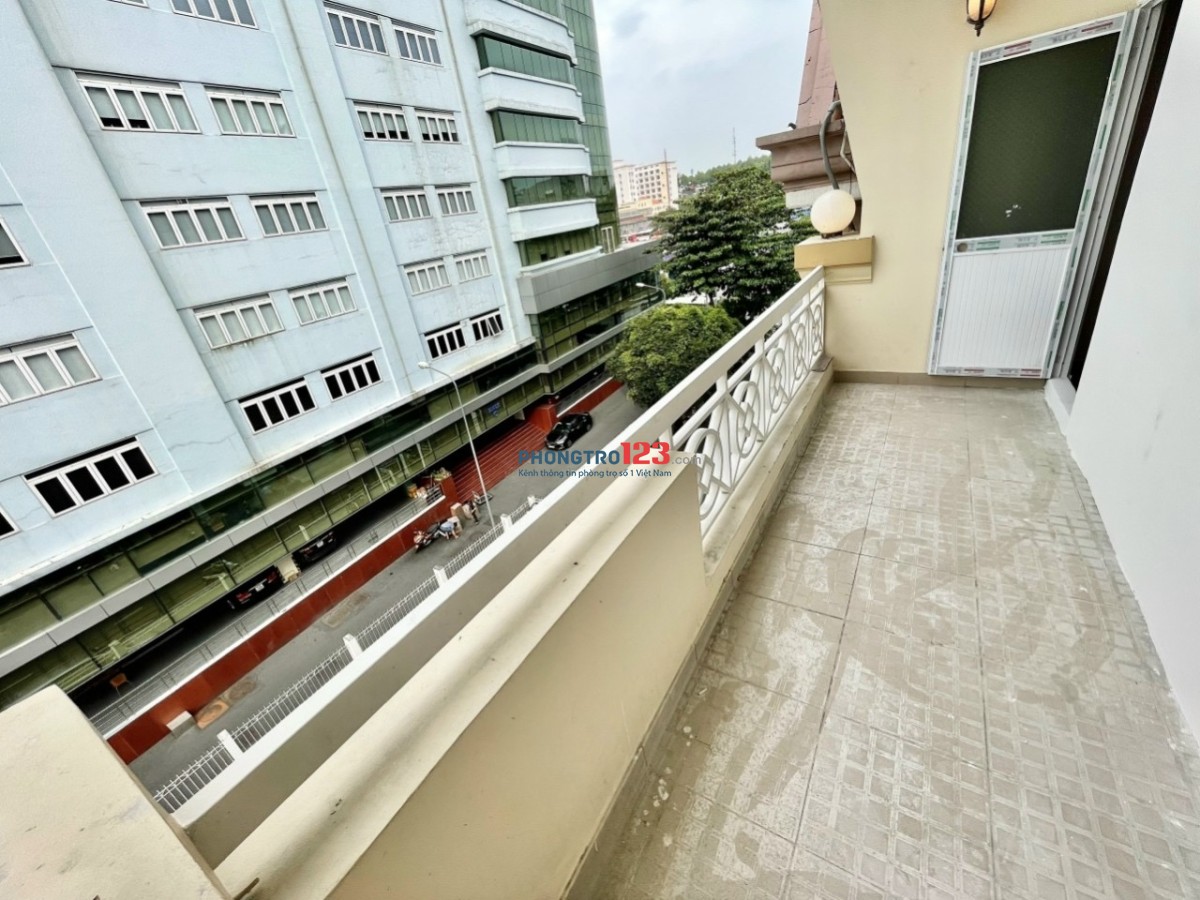 CĂN HỘ TÁCH BẾP MỘT PHÒNG NGỦ - BAN CÔNG - RỘNG 50m2