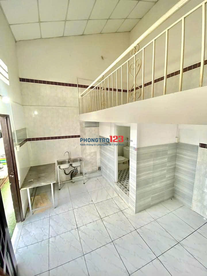 Phòng Trọ Gác Đúc Ngay Khu Tâm Sen