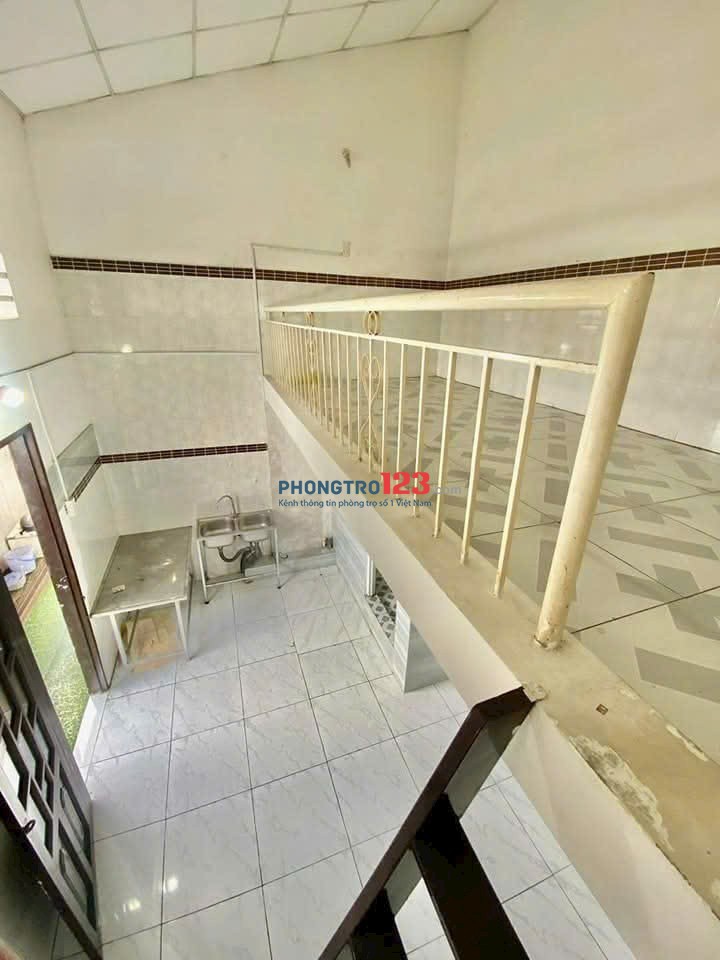 Phòng Trọ Gác Đúc Ngay Khu Tâm Sen
