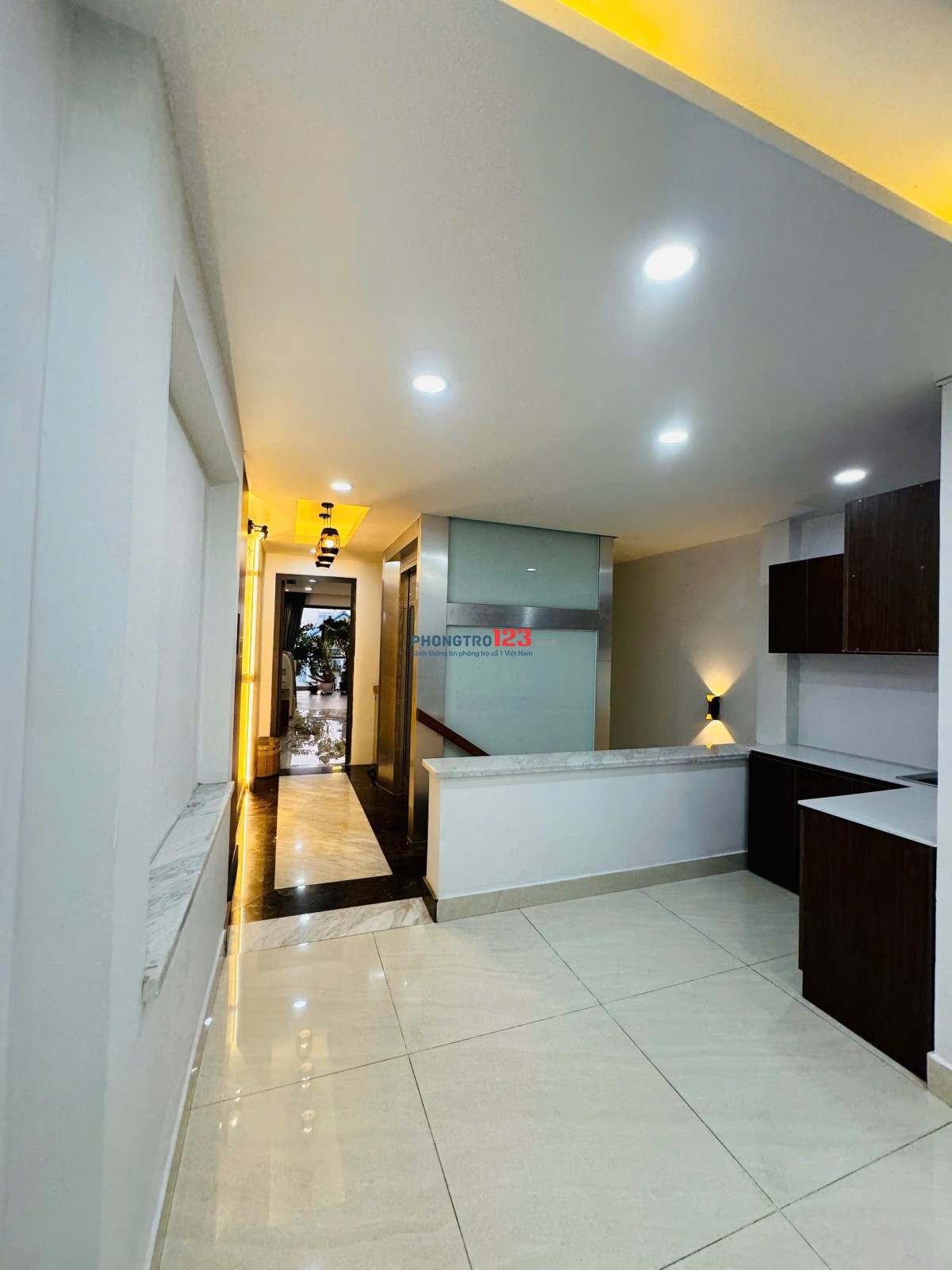 Penthouse 80m2 mới keng trống sẵn ngay công viên Hoàng Văn Thụ