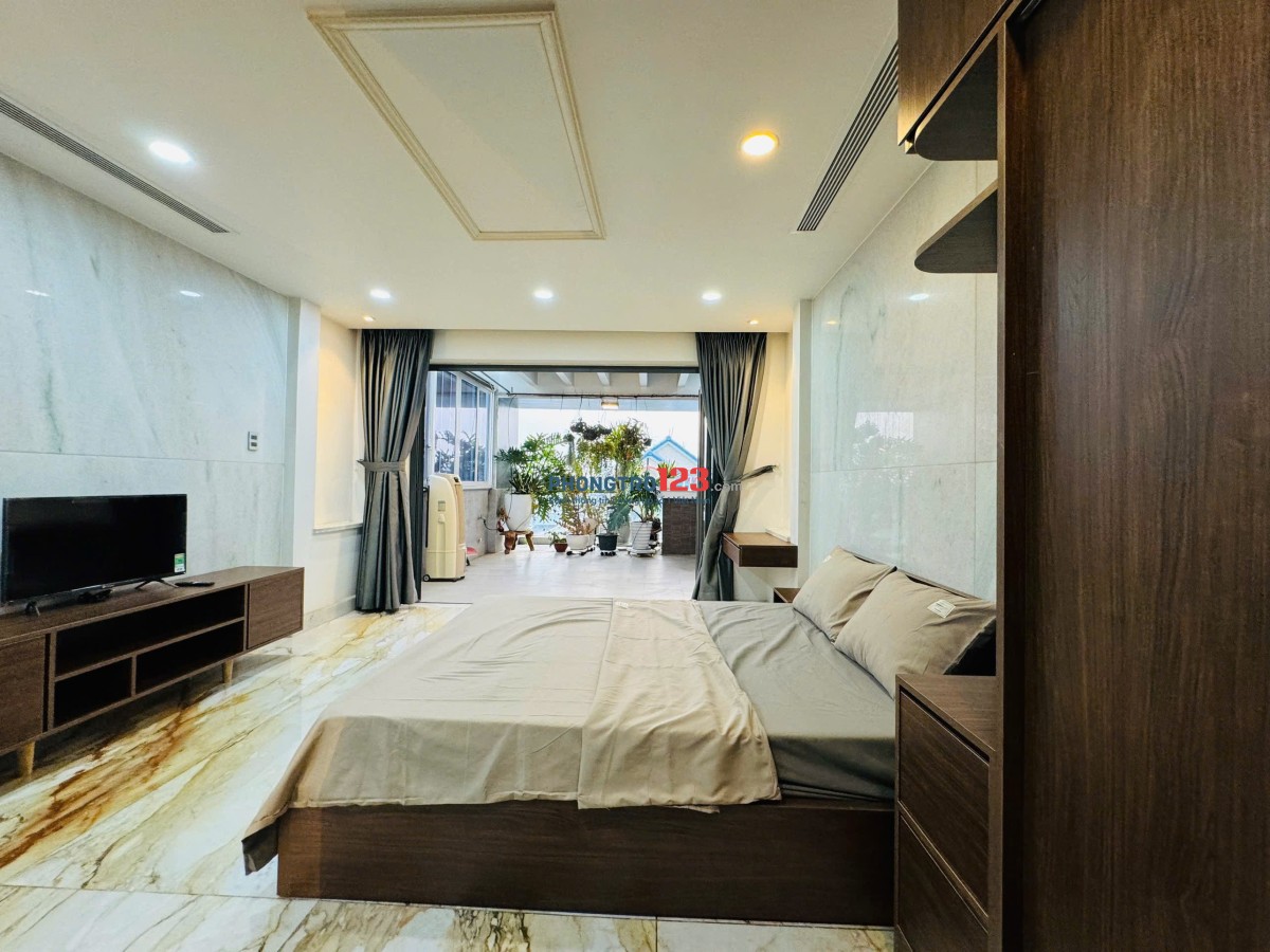 Penthouse 80m2 mới keng trống sẵn ngay công viên Hoàng Văn Thụ