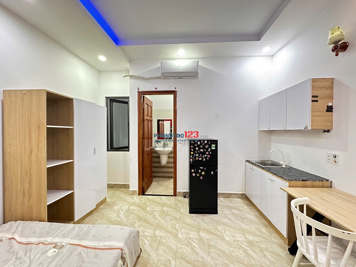 Phòng studio 25m2 mới 100% full nội thất ngay sân bay