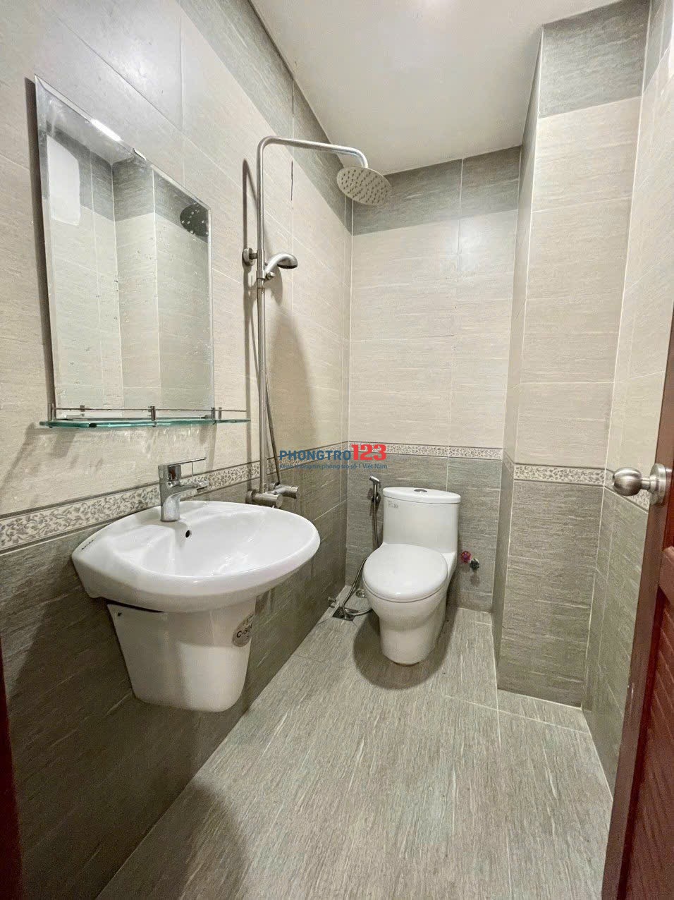 Cho Thuê Phòng Trọ Gần Ga T3 Tân Sơn Nhất, Khu Công Nghiệp Tân Bình, 1 Phòng Ngủ, Etown Cộng Hoà