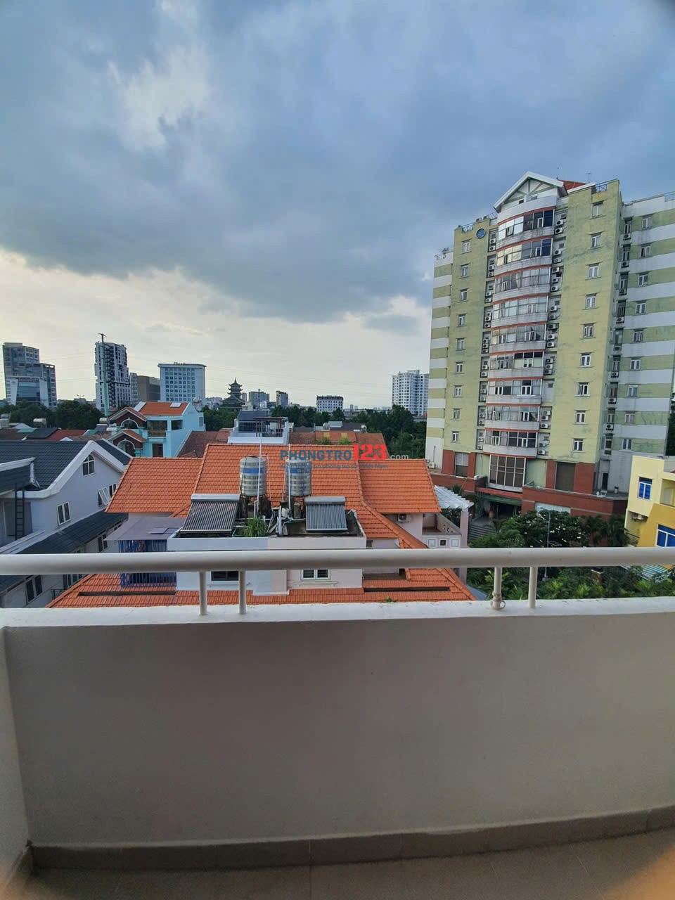 Căn hộ Miếu Nổi, tại đường Vũ Huy Tấn, P3, Bình Thạnh - 70m2, 2pn nột thất 11tr
