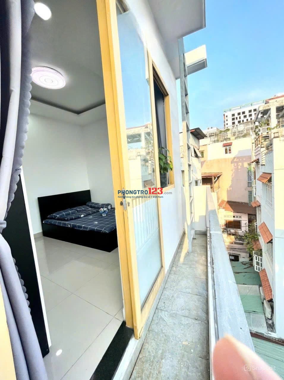 CHO THUÊ PHÒNG BAN CÔNG ĐẦY ĐỦ NỘI THẤT - ĐƯỜNG LỚN OTO TẠI Q3
