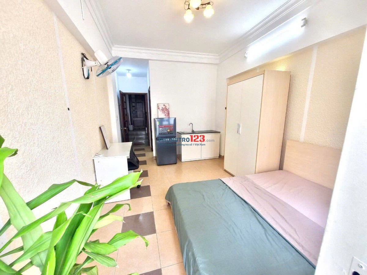 CHO THUÊ STUDIO BAN CÔNG THOÁNG MÁY SÁT CHỢ TÂN ĐỊNH Q1