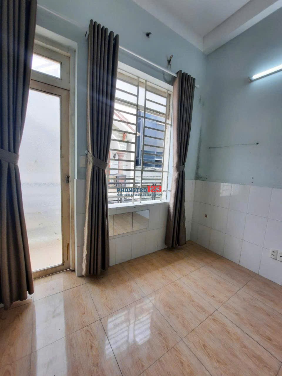 Cho thuê phòng cửa sổ thoáng mát, 3tr1, ở được 2 người, đường Trần Mai Ninh, Tân Bình