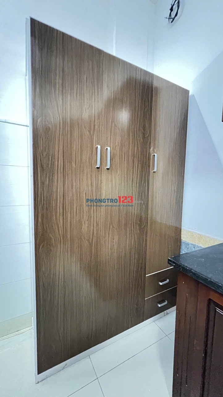 Chính chủ cho thuê nhà, phòng ki ốt thoáng, đầy đủ nội thất, đường lớn