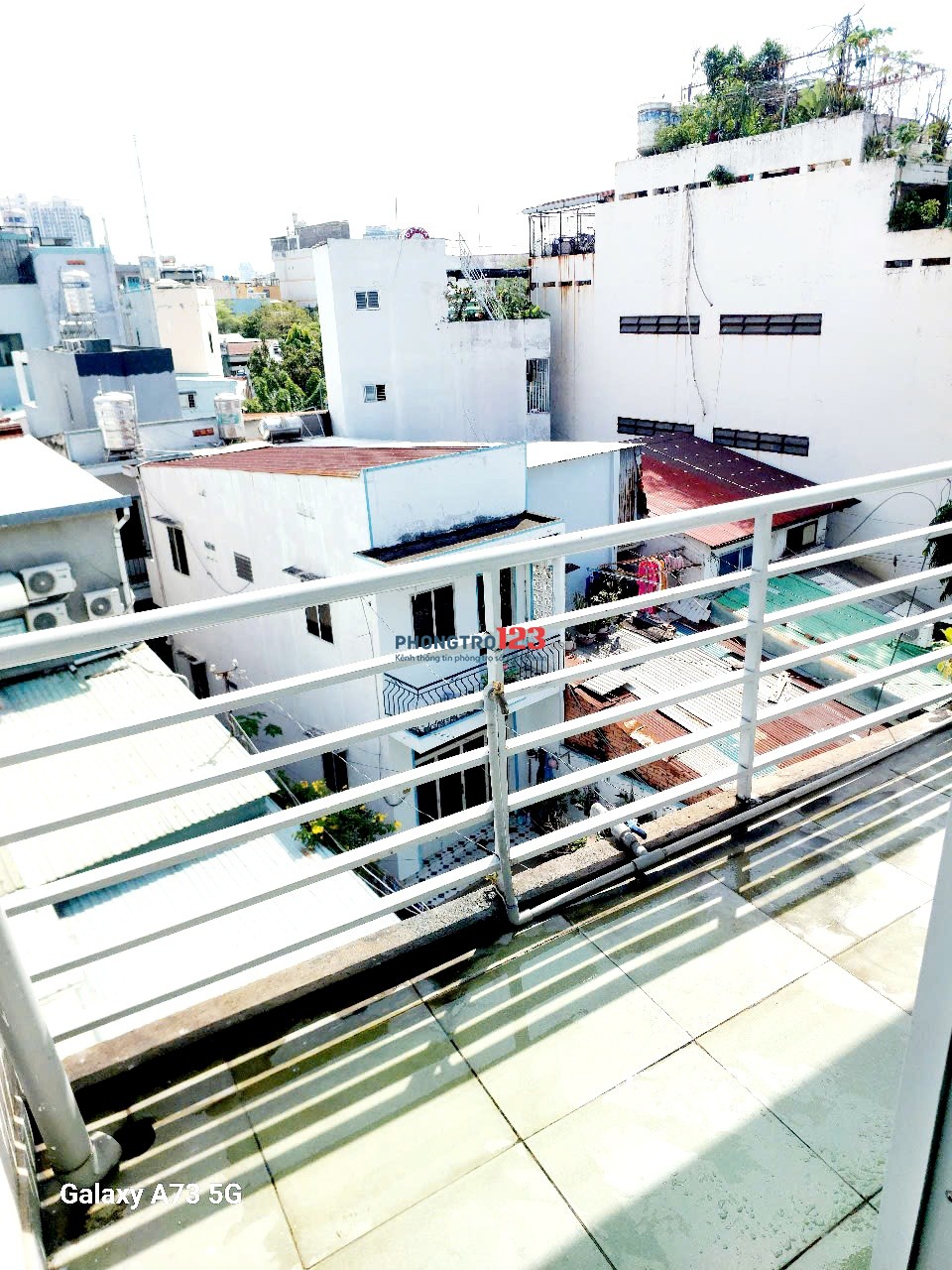 Cho Thuê Phòng Q10, 35m2, cửa sổ ban công - giá 3tr4