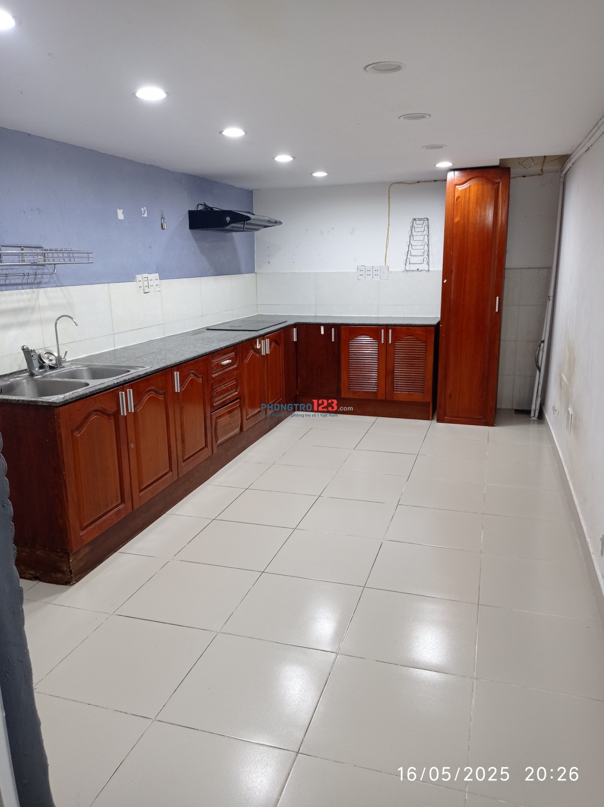 Phòng Hai Bà Trưng Q3 WC riêng Tự do Nội thất cơ bản