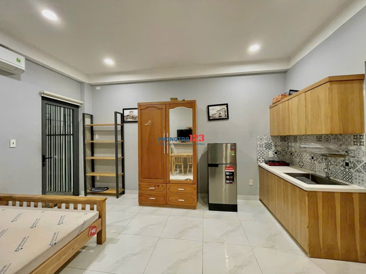 Thuê Ngay Căn Hộ Full Nội Thất Tại Nguyễn Xí, Bình Thạnh,Gần Ngã Tư Hàng Xanh
