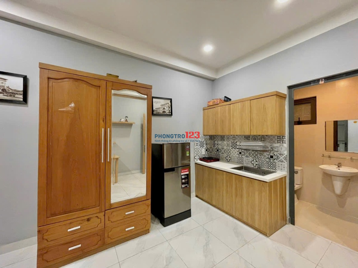 Thuê Ngay Căn Hộ Full Nội Thất Tại Nguyễn Xí, Bình Thạnh,Gần Ngã Tư Hàng Xanh