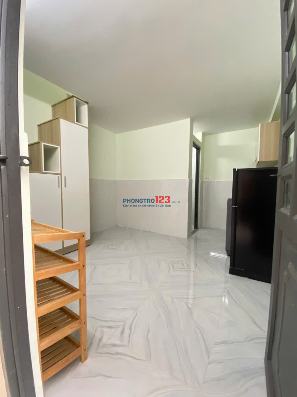 1 TRỆT 1 GÁC RIÊNG BIỆT GIÁ RẺ TẠI HUỲNH VĂN NGHỆ