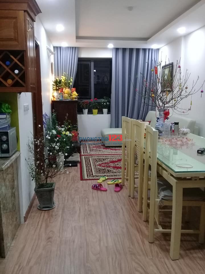 CHÍNH CHỦ CHO THUÊ CĂN HỘ 70M², TẦNG TRUNG – FULL NỘI THẤT GỖ, BẾP