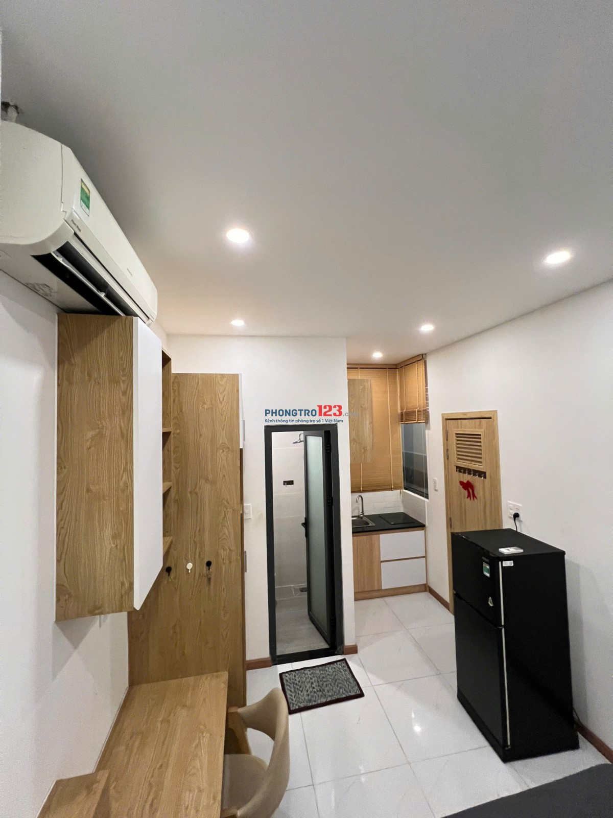 PHÒNG FULL NỘI THẤT, CỬA SỔ TRỜI LỚN SÁNG THOÁNG – XVNT, Q.BT, GẦN THỊ NGHÈ, SÁT BÊN QUẬN 1