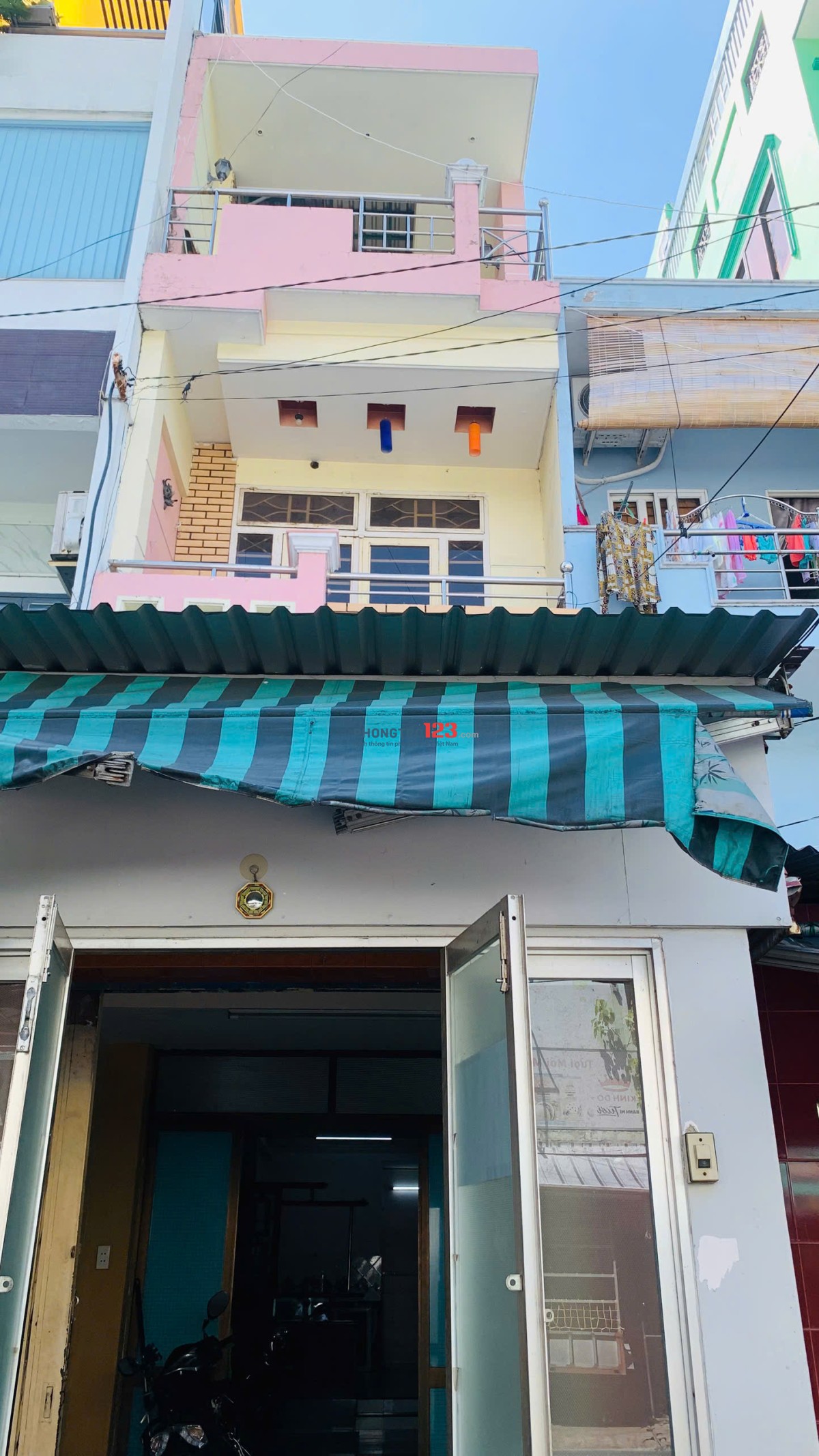 Cho thuê nhà mặt tiền đường Cao Xuân Dục, P.2, Quận 8 – Sát cầu Chà Và, chỉ cách Quận 5 một cây cầu!