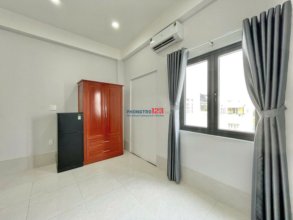 PHÒNG BAN CÔNG FULL NT NGAY CHỢ BÙI MINH TRỰC