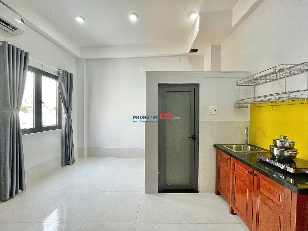PHÒNG BAN CÔNG FULL NT NGAY CHỢ BÙI MINH TRỰC