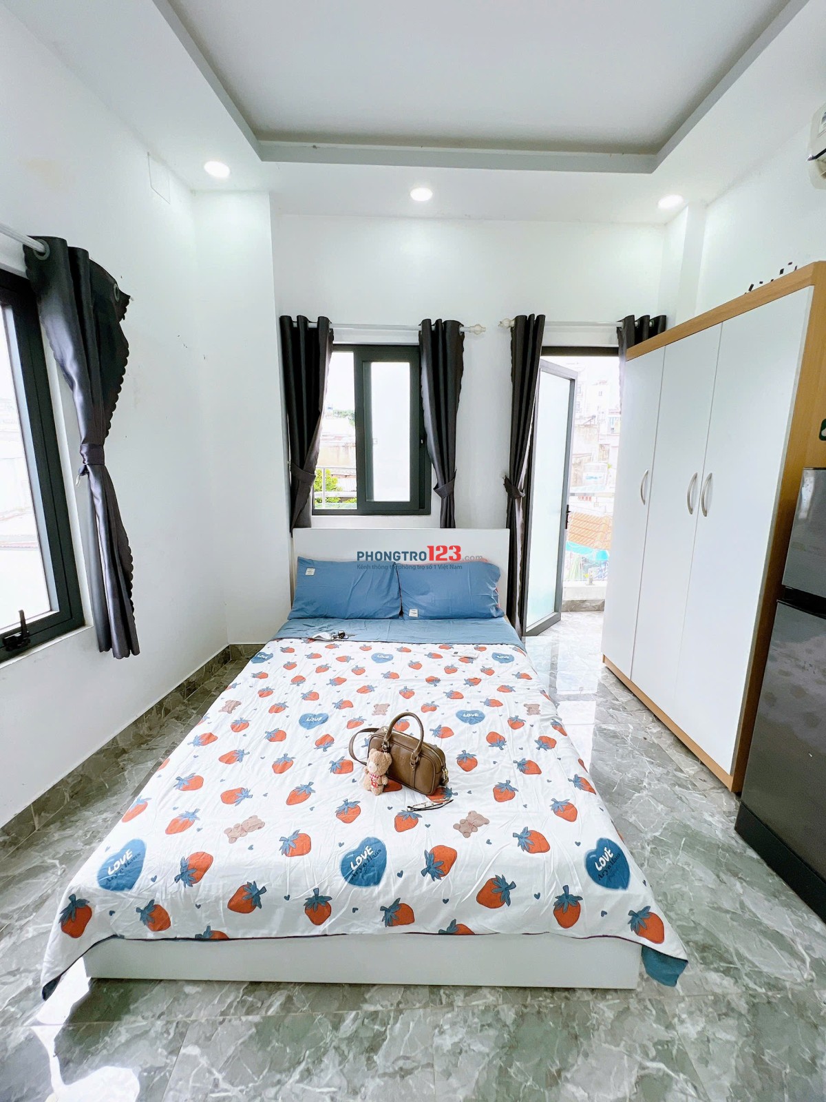 Phòng trọ 28m2 cửa sổ ban công thoáng mát ngay Nơ Trang Long, quận Bình Thạnh