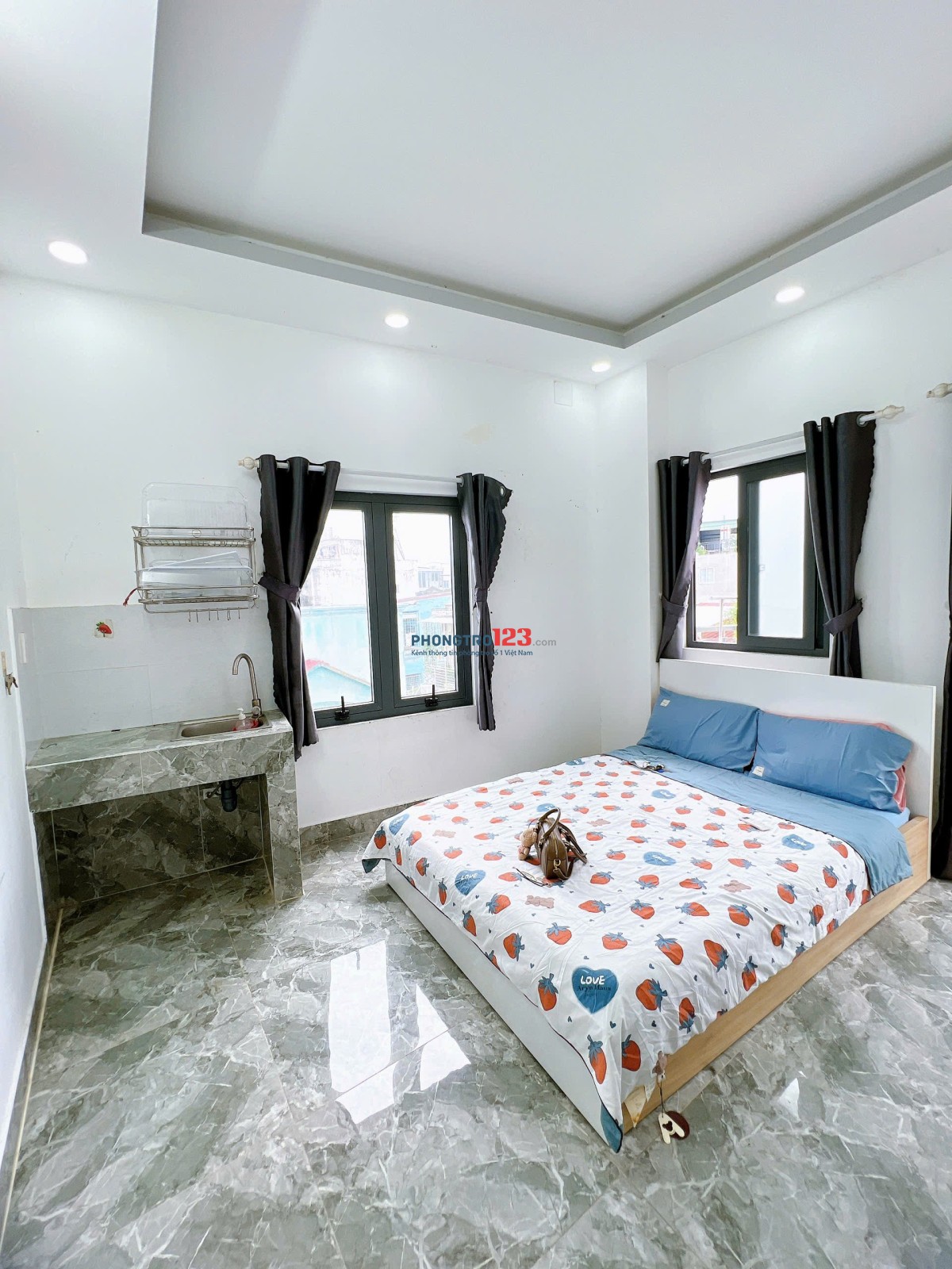 Phòng trọ 28m2 cửa sổ ban công thoáng mát ngay Nơ Trang Long, quận Bình Thạnh