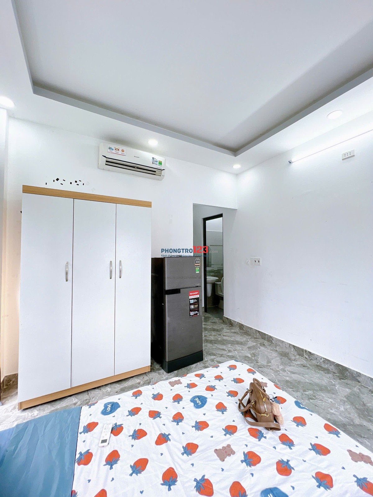 Phòng trọ 28m2 cửa sổ ban công thoáng mát ngay Nơ Trang Long, quận Bình Thạnh