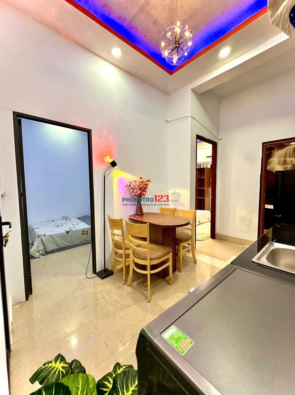  CĂN HỘ XỊN XÒ TÂN BÌNH 2 phòng ngủ + 2WC (có bồn tắm to oạch) + 1 phòng khách