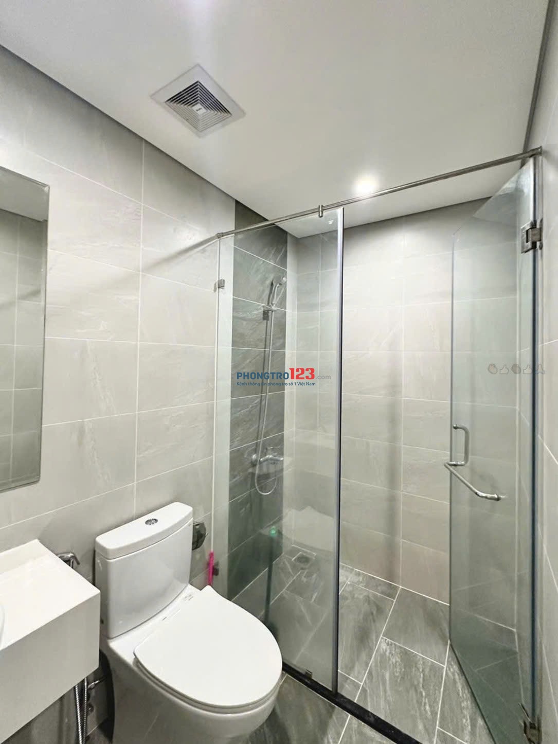 Chung cư Central Plaza, Phạm Văn Hai, Tân Bình: 68m2,2p ngủ, 2wc,Nt,14tr