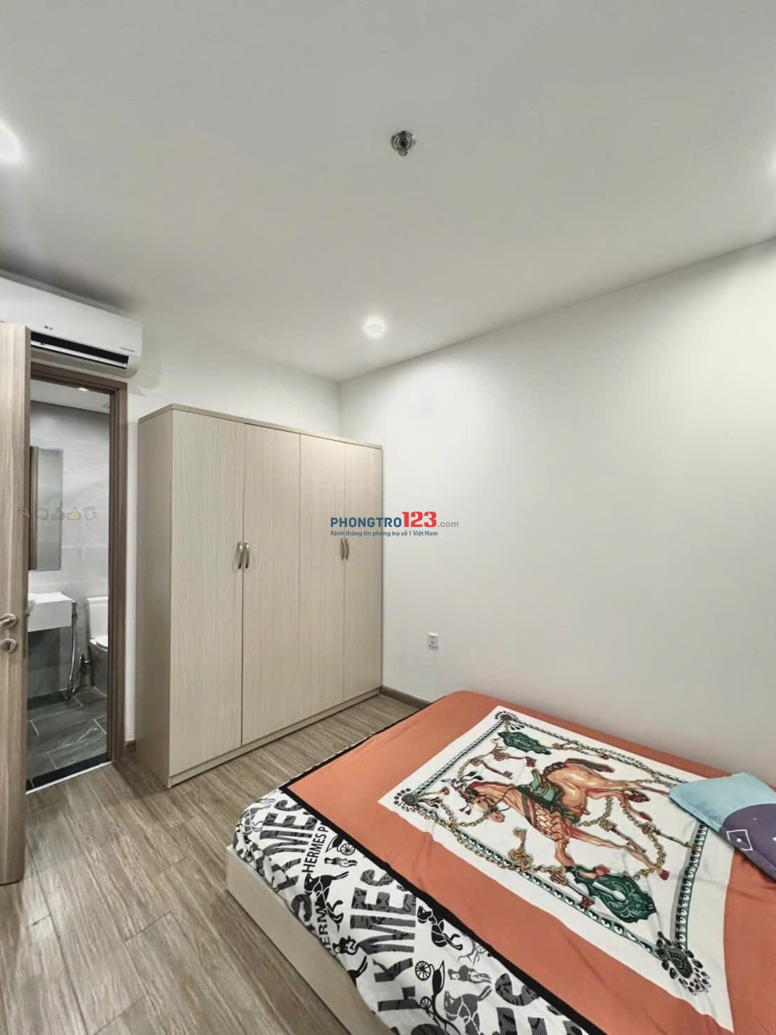 Chung cư Central Plaza, Phạm Văn Hai, Tân Bình: 68m2,2p ngủ, 2wc,Nt,14tr
