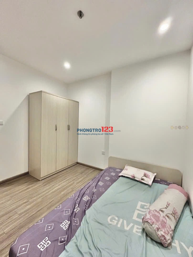 Chung cư Central Plaza, Phạm Văn Hai, Tân Bình: 68m2,2p ngủ, 2wc,Nt,14tr