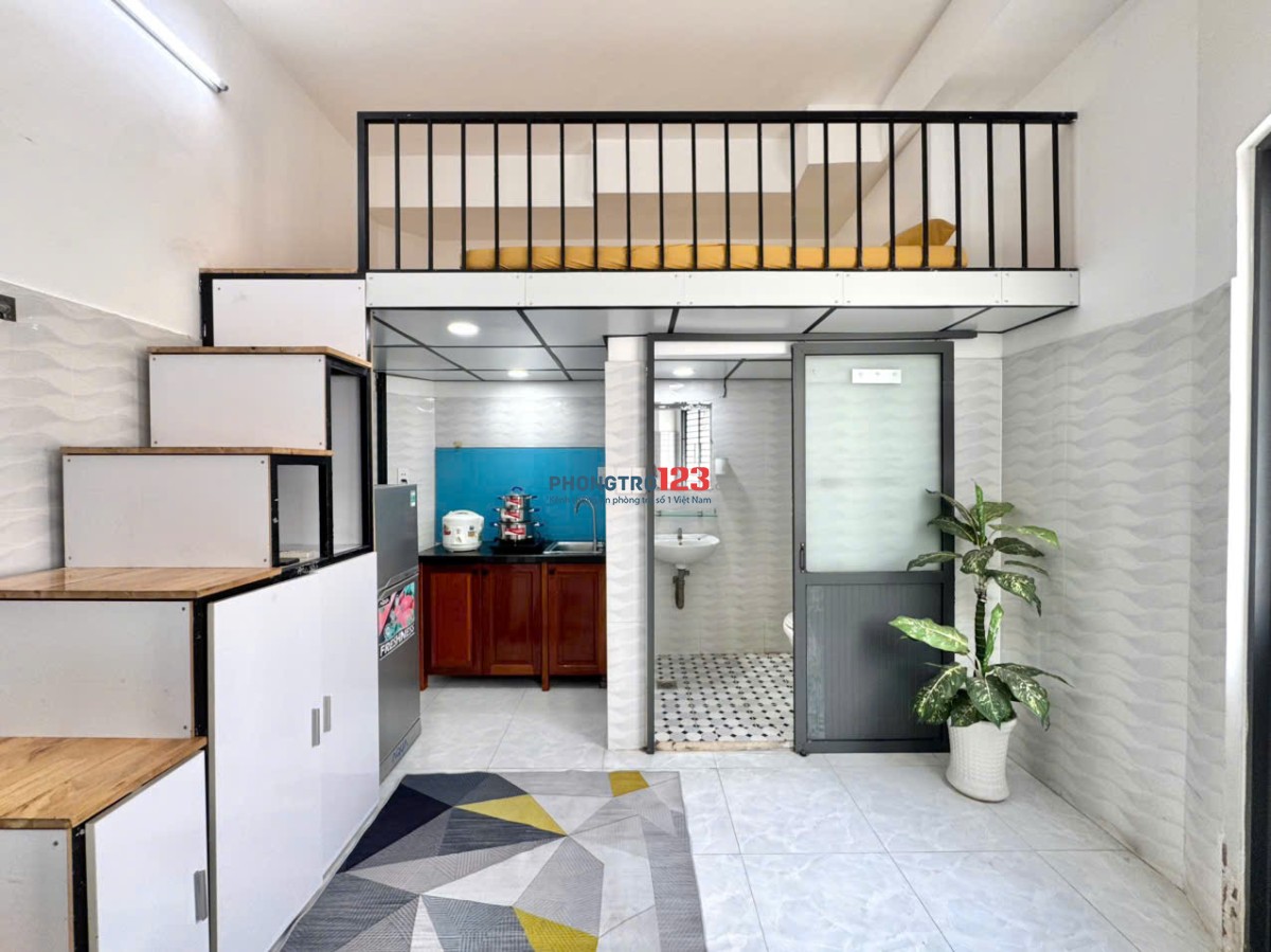 PHÒNG GÁC LỮNG BAN CÔNG 25m2 FULL TIỆN NGHI LÝ THƯỜNG KIỆT NGAY LỮ GIA