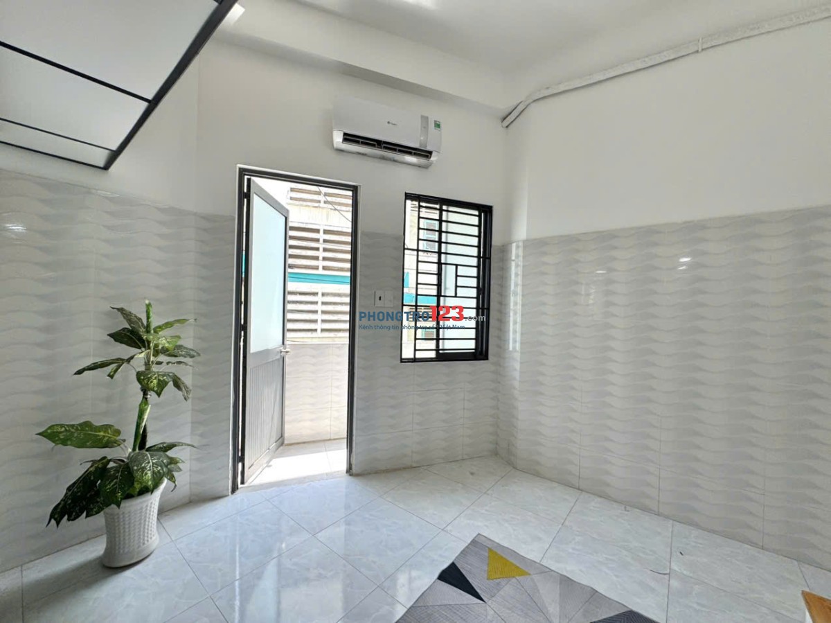 PHÒNG GÁC LỮNG BAN CÔNG 25m2 FULL TIỆN NGHI LÝ THƯỜNG KIỆT NGAY LỮ GIA