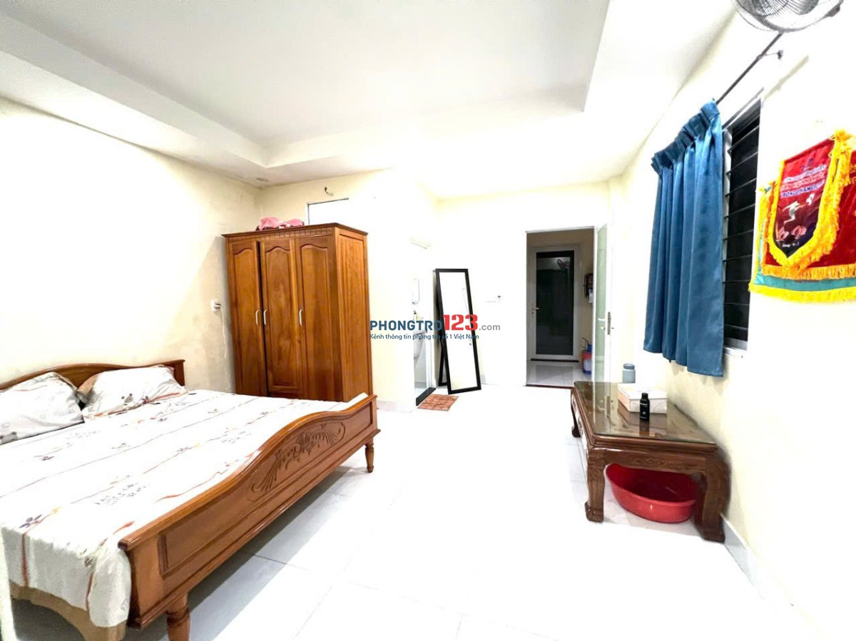 Cho thuê căn hộ dịch vụ Lê Văn Lương gần dự án CELESSTA hàn quốc giá 2- 3,5 triệu,20- 30m2