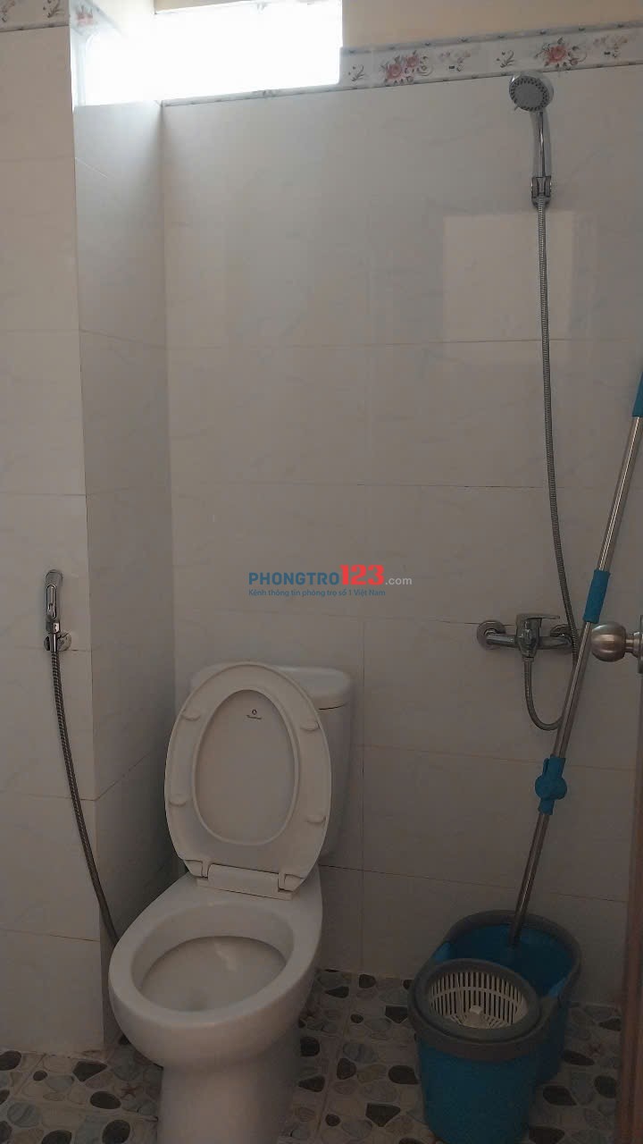 Tiện nghi đầy đủ như hình ảnh bên dưới không chung chủ nhà thoáng mát và đẹp sáng