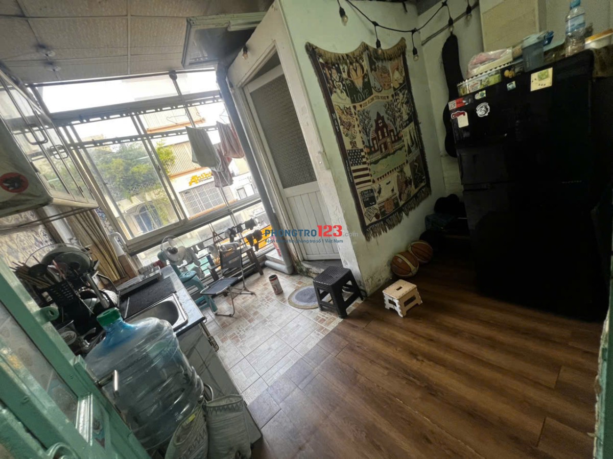Phòng CÓ PHÒNG NGỦ + PHÒNG KHÁCH TÁCH RIÊNG BẾP