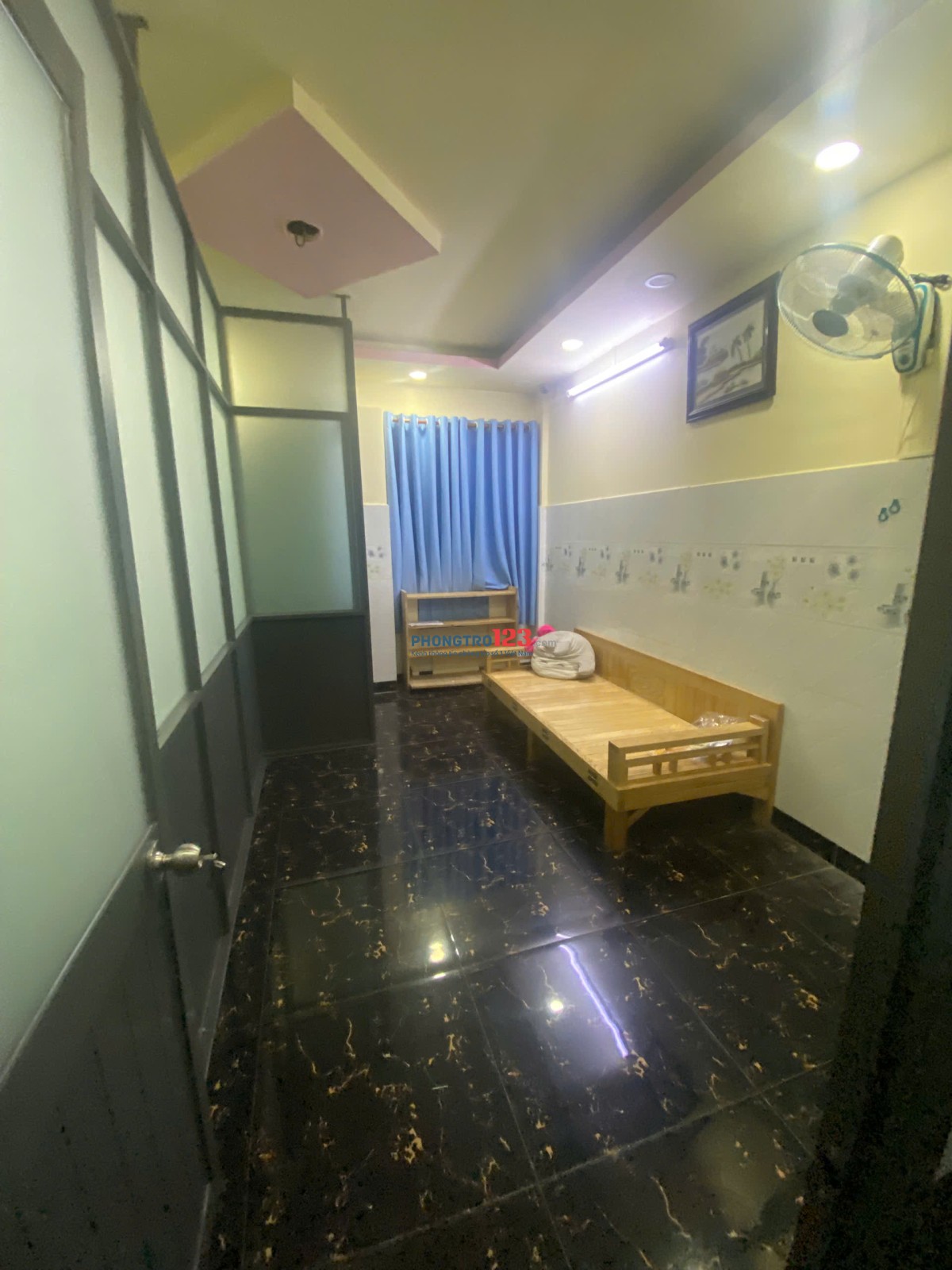 CHO THUÊ PHÒNG Q.10 - 40M2, ĐƯỜNG NGUYỄN CHÍ THANH GẦN ĐH KINH TẾ CƠ SỞ B (NGUYỄN TRI PHƯƠNG)