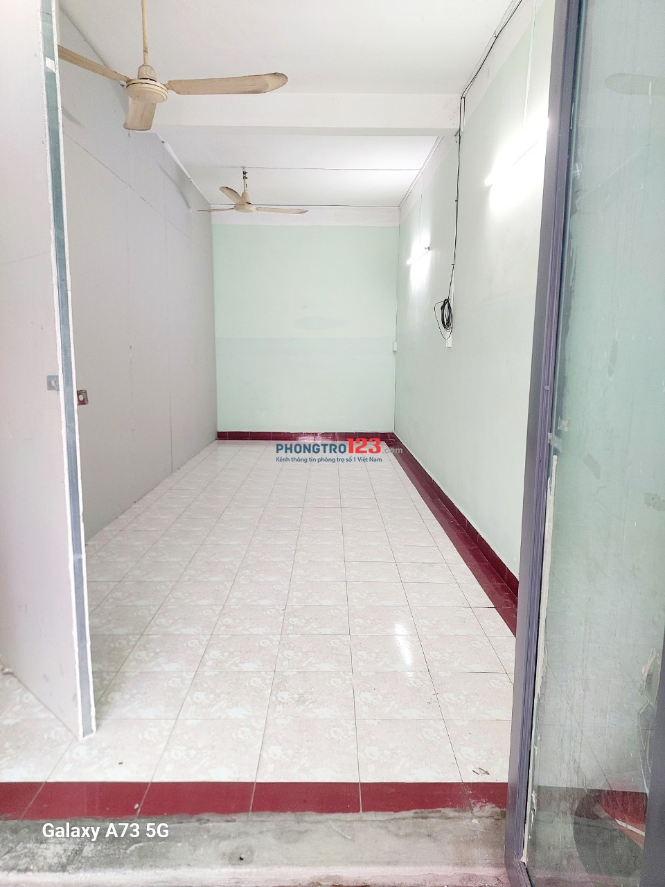 Cho Thuê mặt bằng Q10.rộng rãi thoải mái.25m2.đường xe hơi.ngay trường học.4tr9