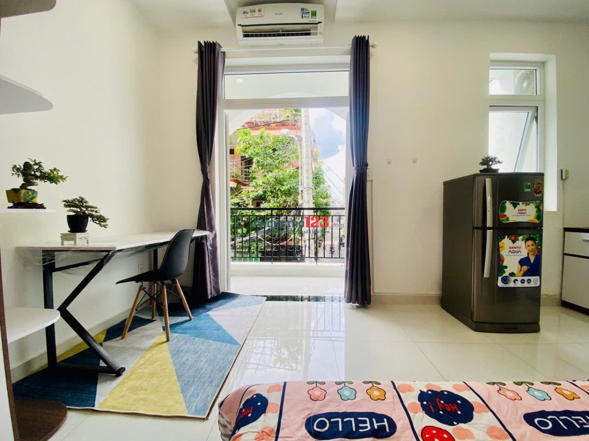 Căn hộ studio ban công - full nội thất ngay chợ Phạm Văn Hai quận Tân Bình