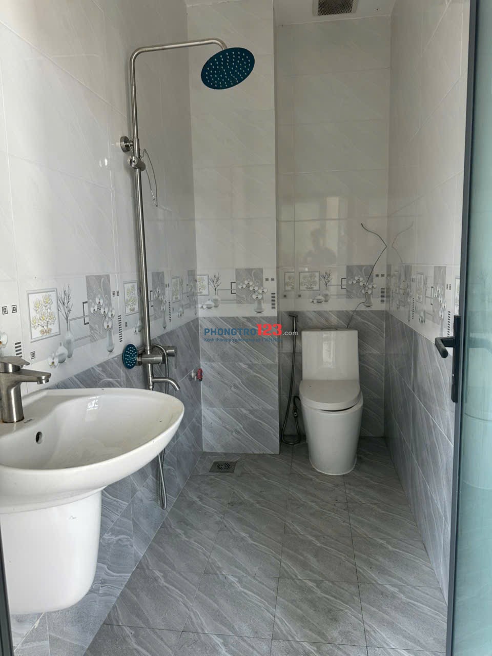 CHO THUÊ PHÒNG BAN CÔNG NGAY KHU VIP HIỆP THÀNH CITY – NGUYỄN THỊ BÚP, Q.12 – GẦN CÔNG VIÊN PHẦN MỀM