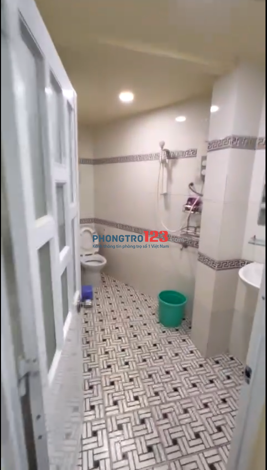 CHO THUÊ PHÒNG Q.10 - 40M2, ĐƯỜNG NGUYỄN CHÍ THANH GẦN ĐH KINH TẾ CƠ SỞ B (NGUYỄN TRI PHƯƠNG)