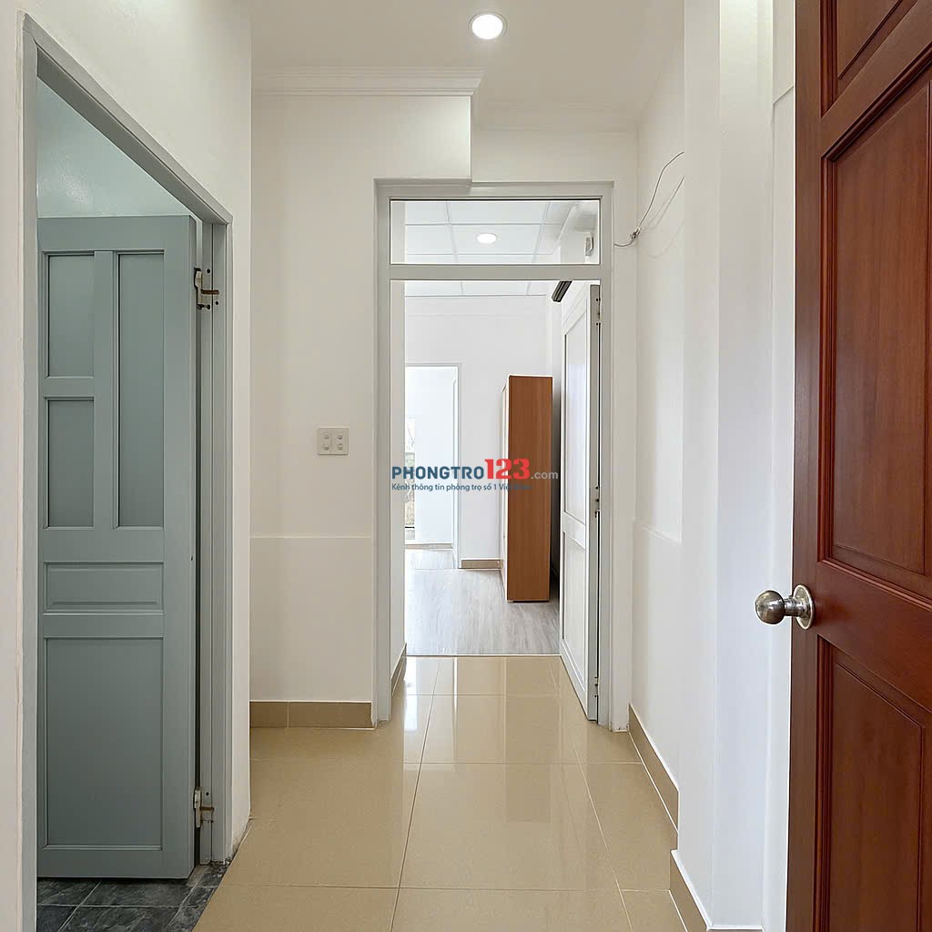 CHO THUÊ 1 PHÒNG NGỦ 30m2 THOÁNG MÁT - BAN CÔNG - BÌNH THẠNH GẦN QUẬN 1, QUẬN 2, Ngã tư Hàng Xanh
