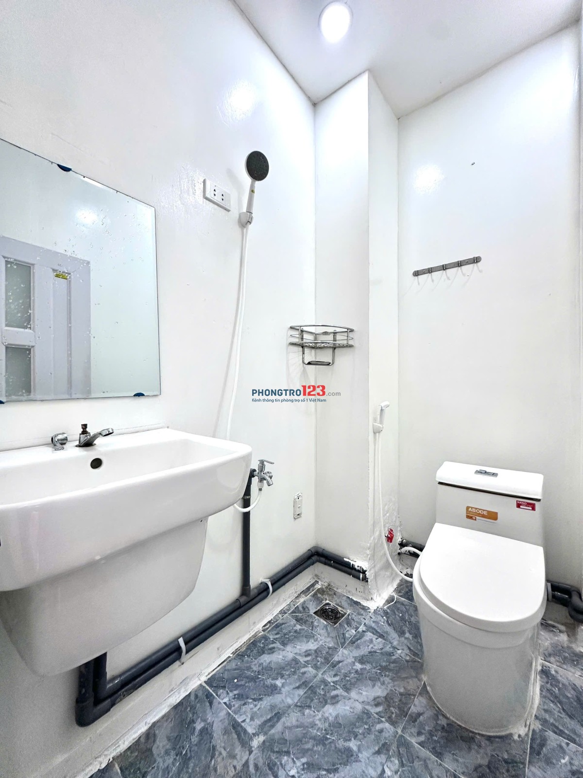 CHO THUÊ 1 PHÒNG NGỦ 30m2 THOÁNG MÁT - BAN CÔNG - BÌNH THẠNH GẦN QUẬN 1, QUẬN 2, Ngã tư Hàng Xanh