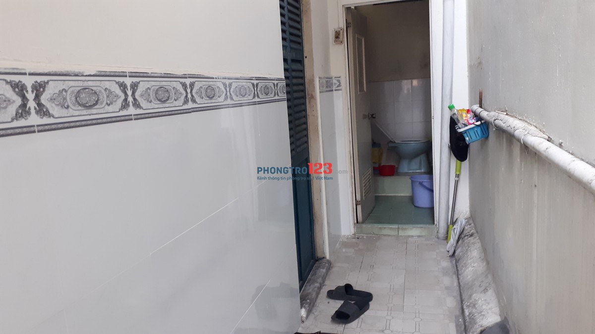 HOÀNG HOA THÁM-CỘNG HÒA: Có 1 phòng lầu 2 KHÔNG GÁC, CÓ WC RIÊNG, LỐI ĐI RIÊNG. CHÍNH CHỦ CHO THUÊ