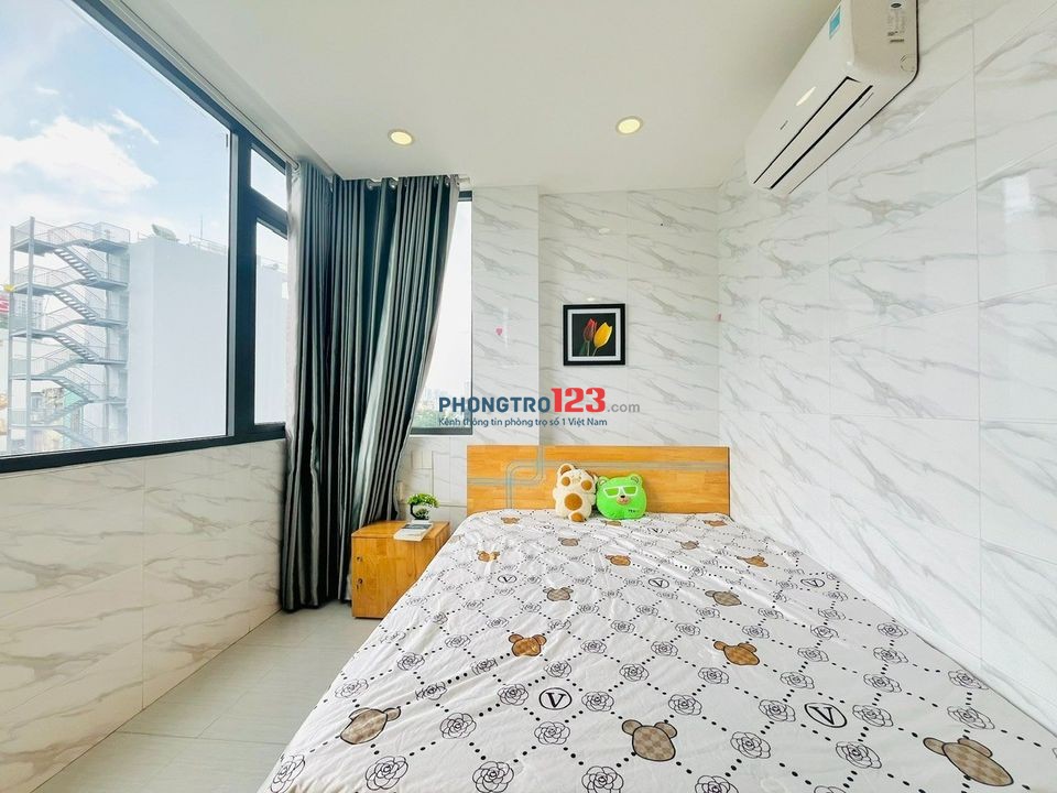 Phòng cửa sổ Hồ Hảo Hớn Q1 Hướng Võ Văn Kiệt chợ Nga ĐH Văn Lang Soho