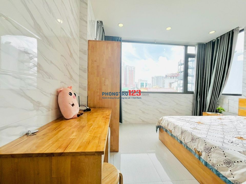Phòng cửa sổ Hồ Hảo Hớn Q1 Hướng Võ Văn Kiệt chợ Nga ĐH Văn Lang Soho