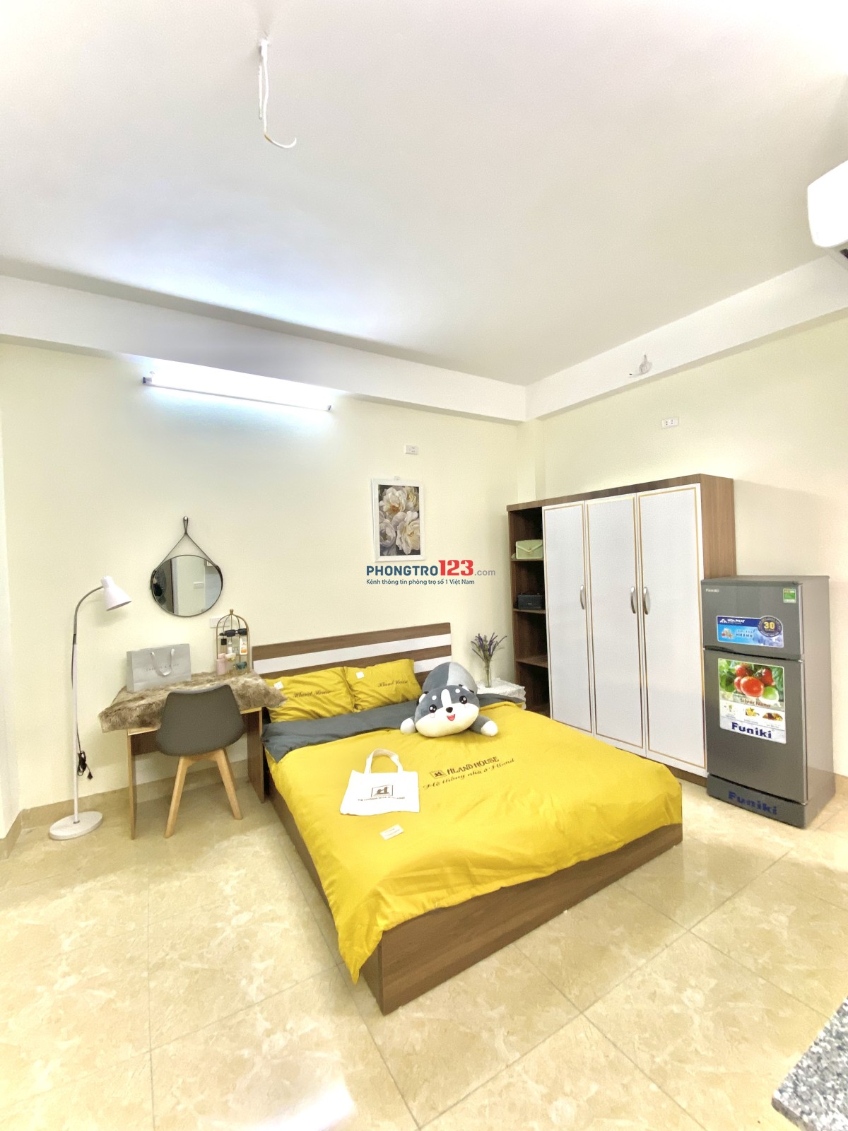 STUDIO TẠI 39 YÊN XÁ CHO THUÊ - FULL NT - GIÁ 3TR8
