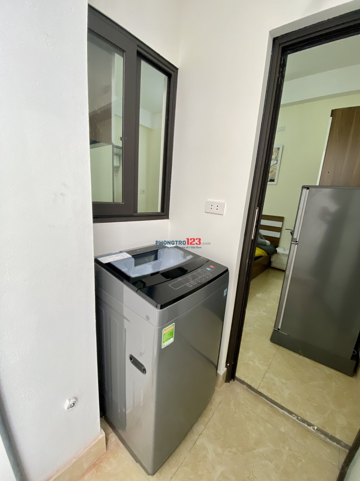 STUDIO TẠI 39 YÊN XÁ CHO THUÊ - FULL NT - GIÁ 3TR8
