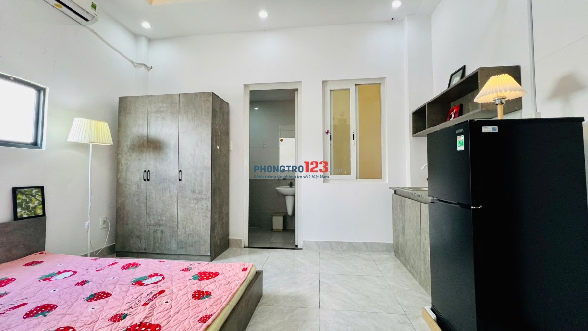 ⭐ CĂN HỘ CÓ BAN CÔNG – FULL NỘI THẤT – MỚI TINH – GẦN SÂN BAY TÂN SƠN NHẤT