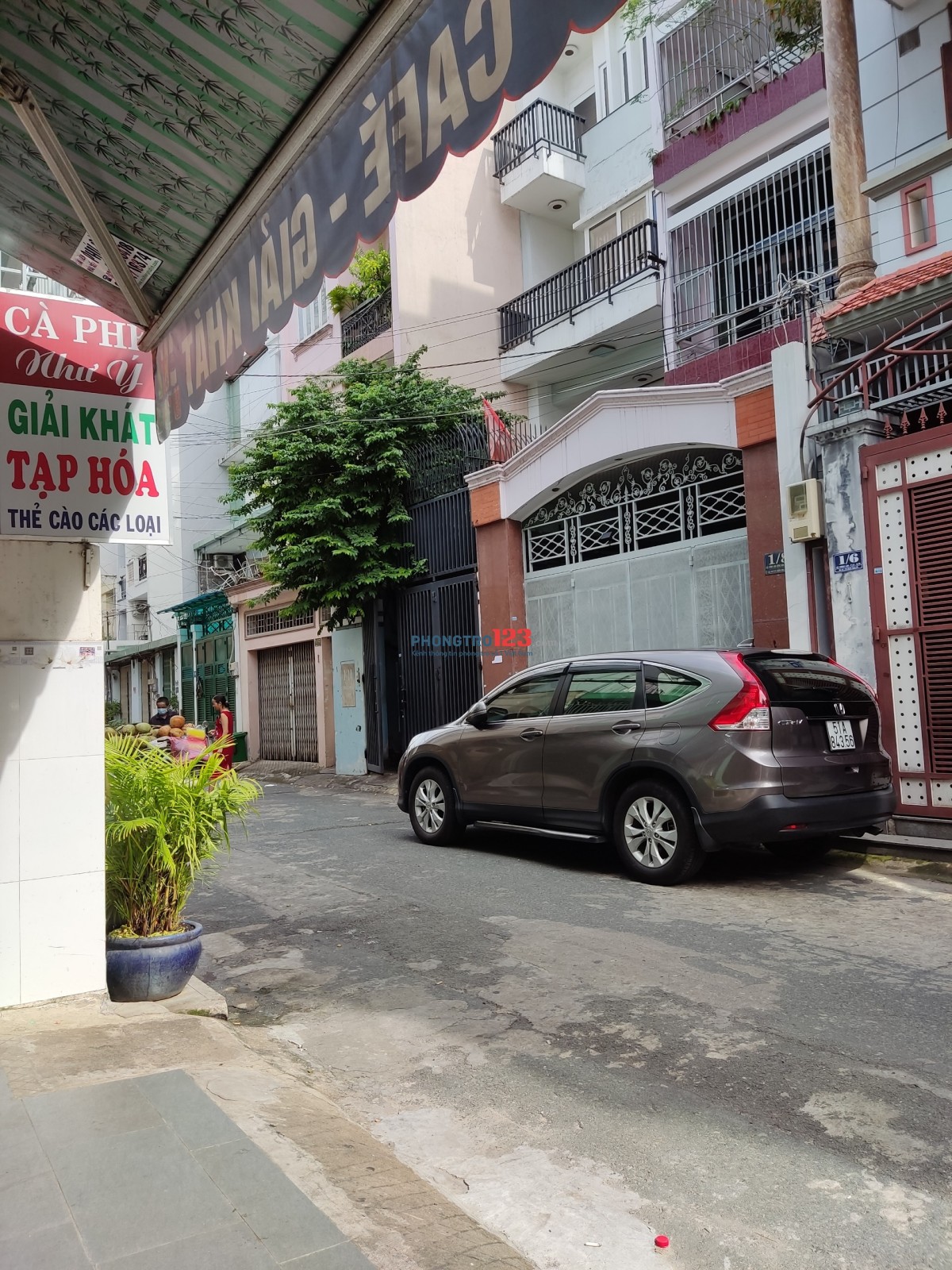 HOÀNG HOA THÁM-CỘNG HÒA: Có 1 phòng lầu 2 KHÔNG GÁC, CÓ WC RIÊNG, LỐI ĐI RIÊNG. CHÍNH CHỦ CHO THUÊ