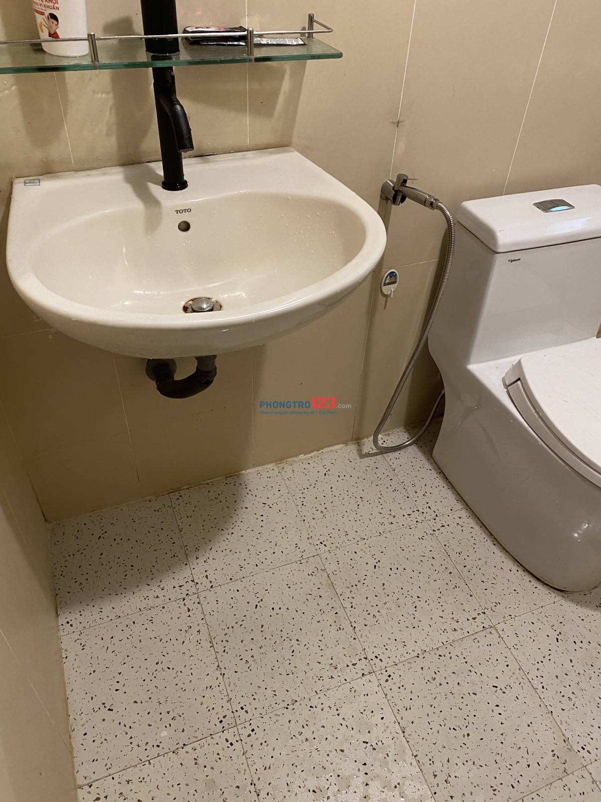Cho thuê phòng 25m2 trong căn hộ 260m2 tầng 20 QCGL Q7